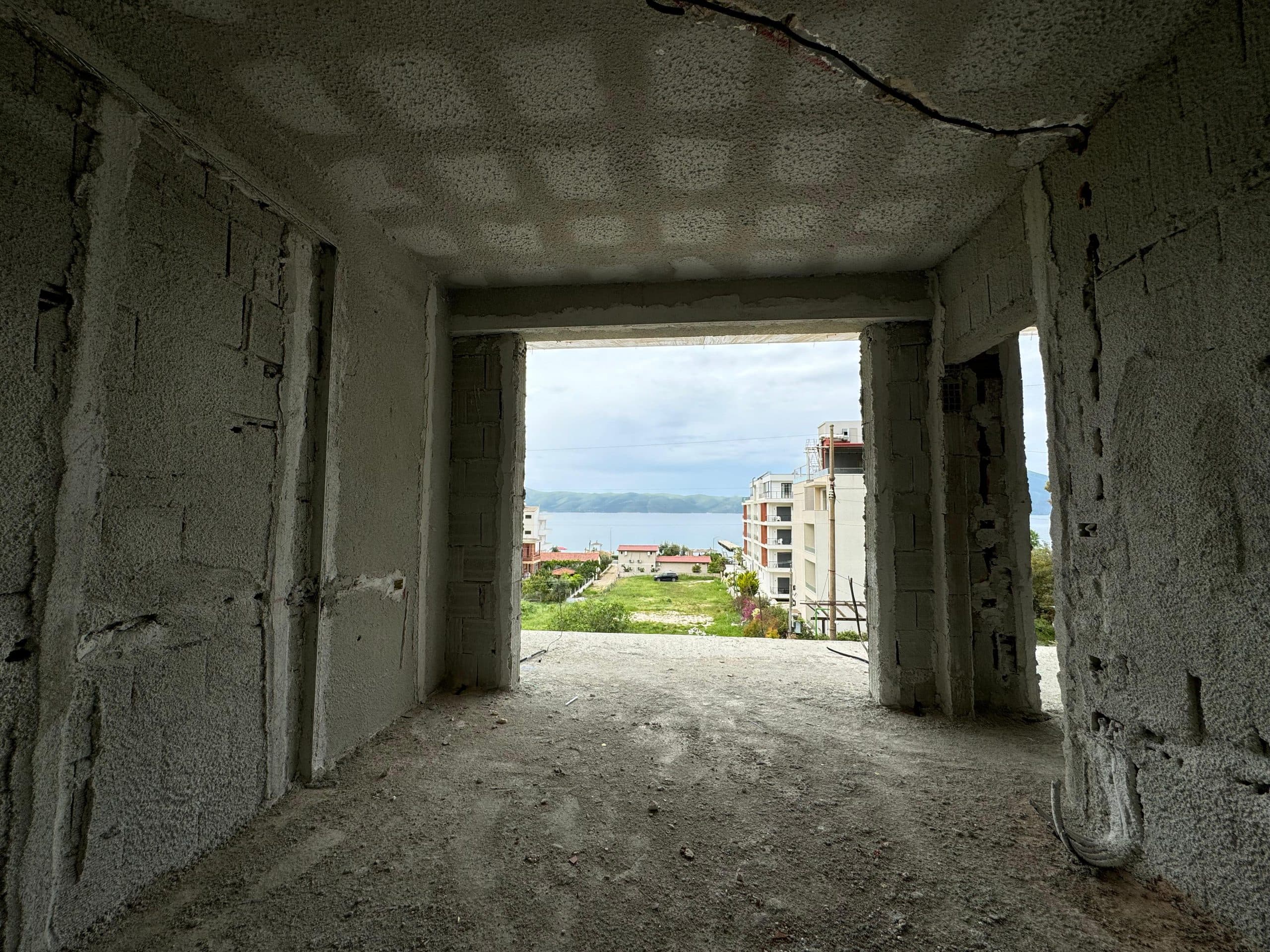 APARTAMENT 1+1 ME PAMJE BALLORE DETI NE KOMPLEKS REZIDENCIAL NE RADHIME 4