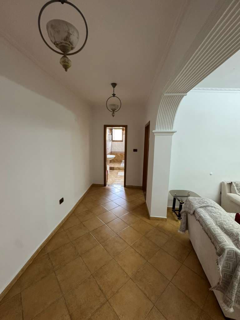 APARTAMENT 2+1+2 PËR SHITJE PRANË TREGUT TË ORIZIT, VLORË 4