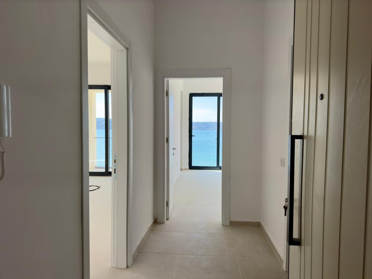APARTAMENT 1+1 NE REZIDENCËN “KAMARÉ” – PERLA E RE E RIVIERËS SHQIPTARE & MUNDËSI E SIGURT INVESTIMI 4