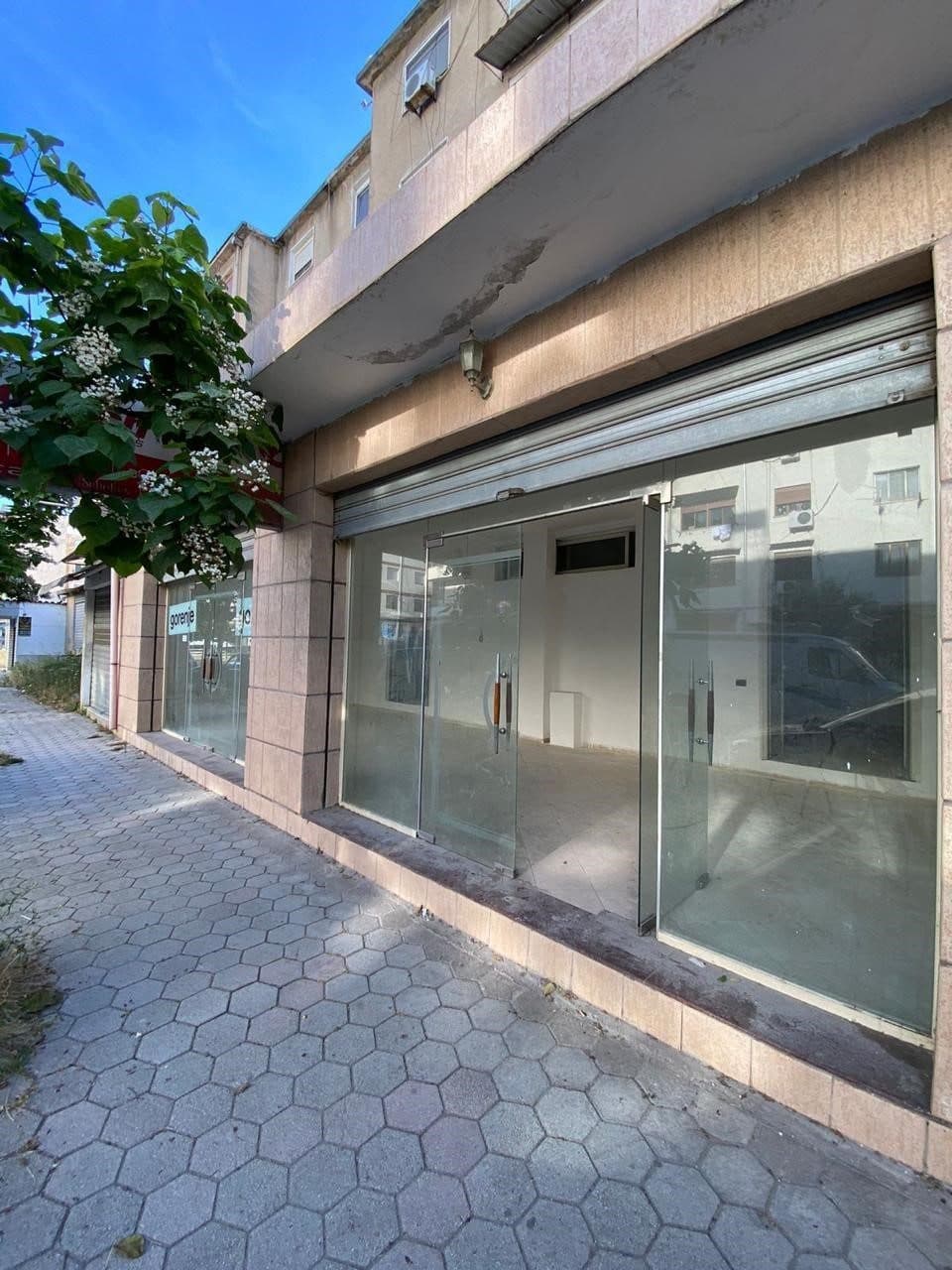 APARTAMENT + DYQAN NË SHITJE NË COLE, VLORË