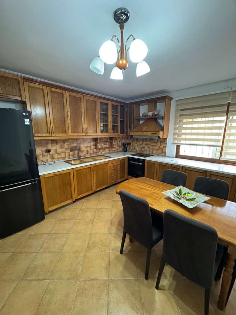 APARTAMENT 2+1+2 PËR SHITJE PRANË TREGUT TË ORIZIT, VLORË 3