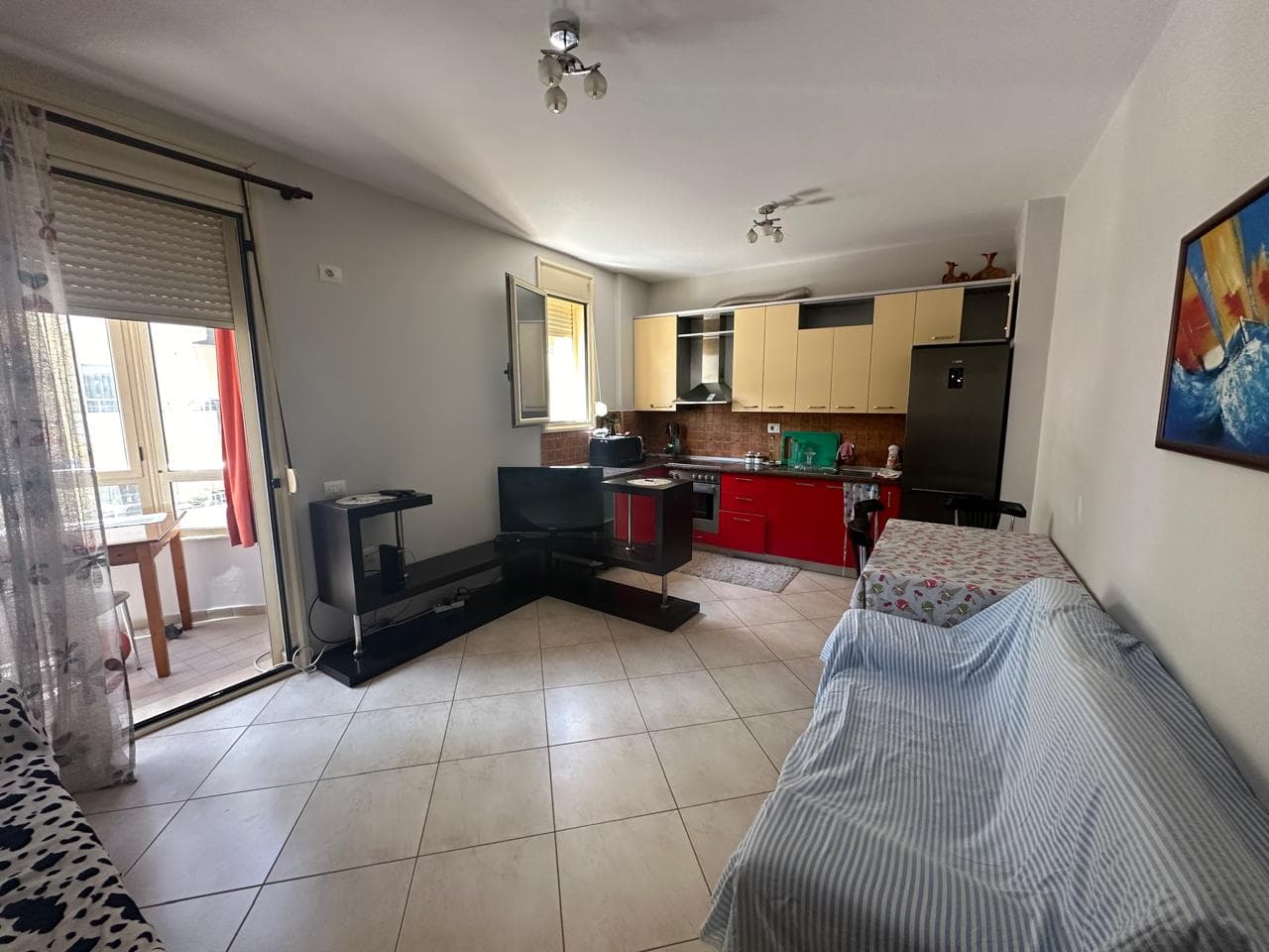 SHITET APARTAMENT 1+1 NE LUNGOMARE, VLORE 4