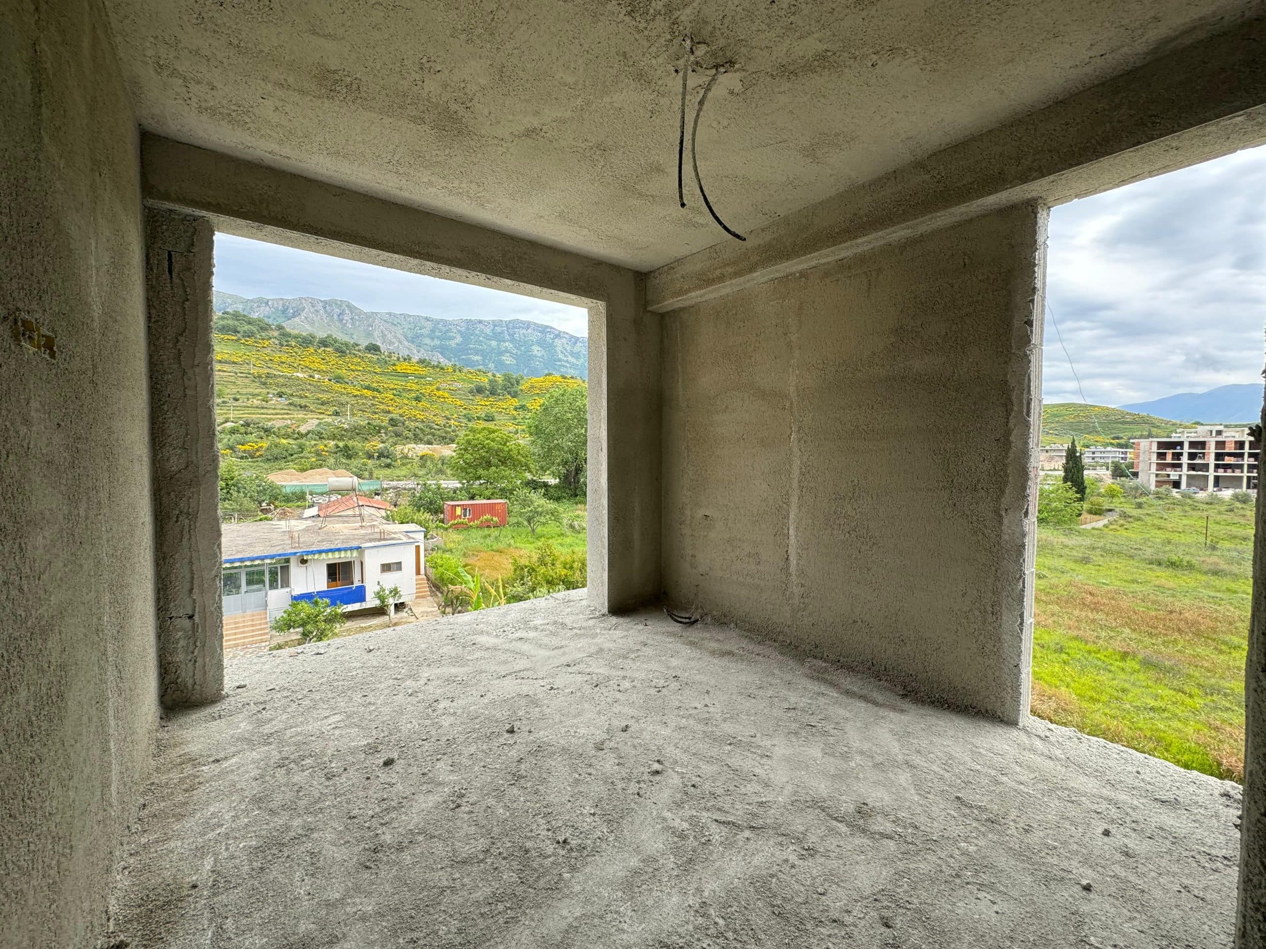 APARTAMENT 1+1 NE KOMPLEKS REZIDENCIAL NE RADHIME 3