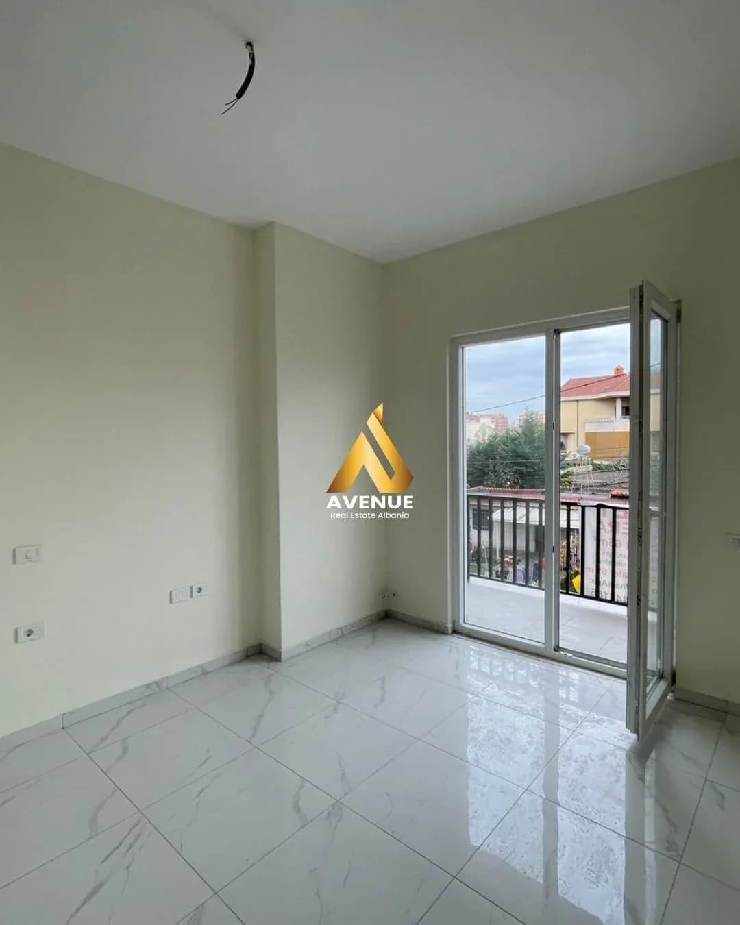APARTAMENT 1+1 ME QIRA , KAMËZ 2