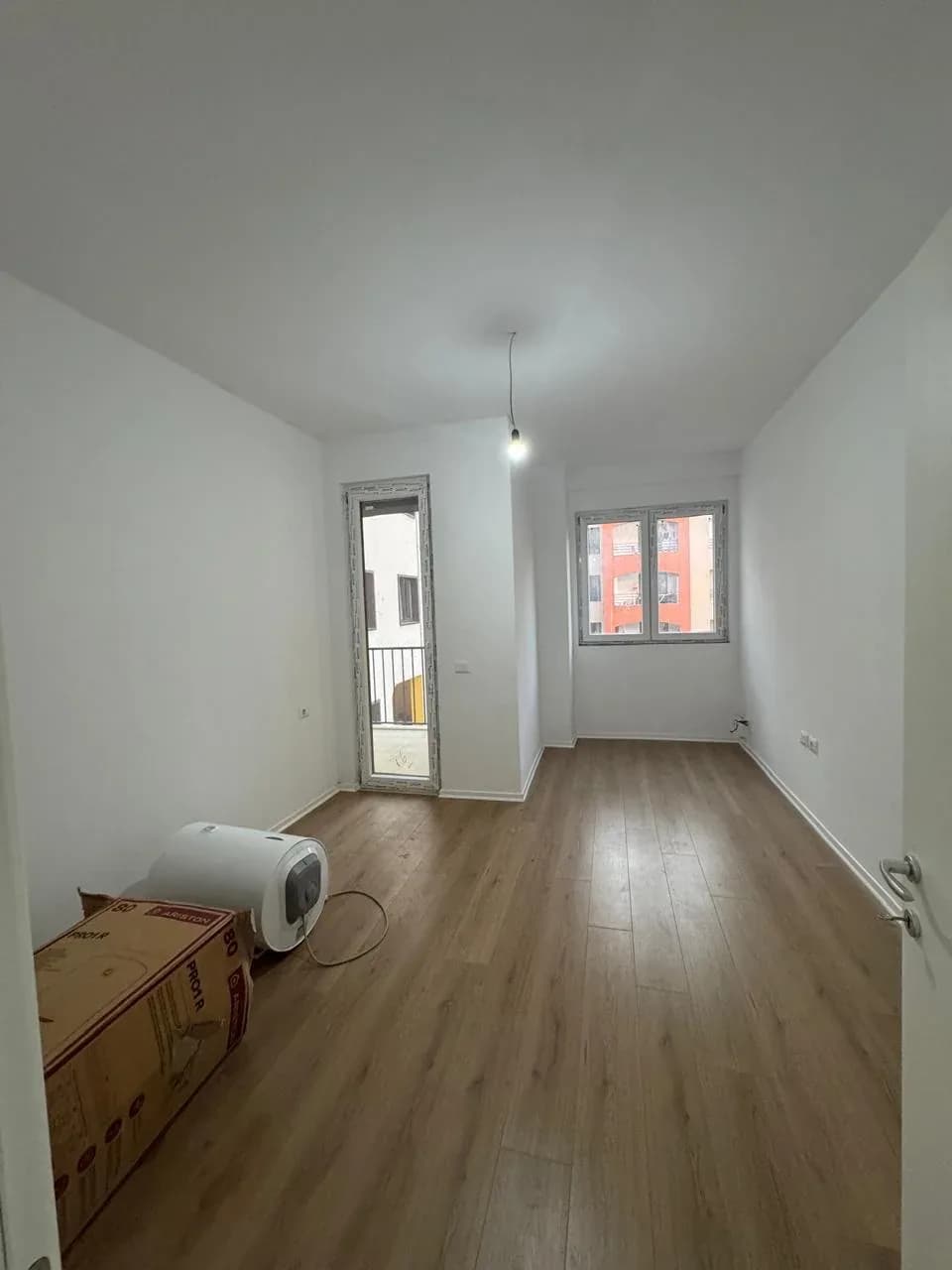 APARTAMENT NË SHITJE YZBERISHT TIRANË 3
