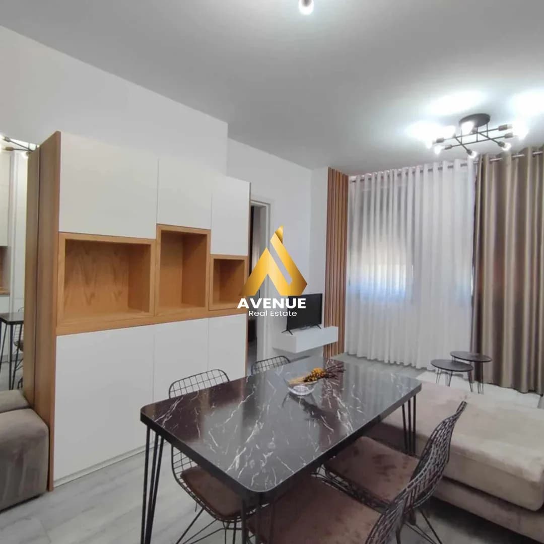 Jepet me qira apartament 1+1, pranë Spitalit Amerikan 3 3