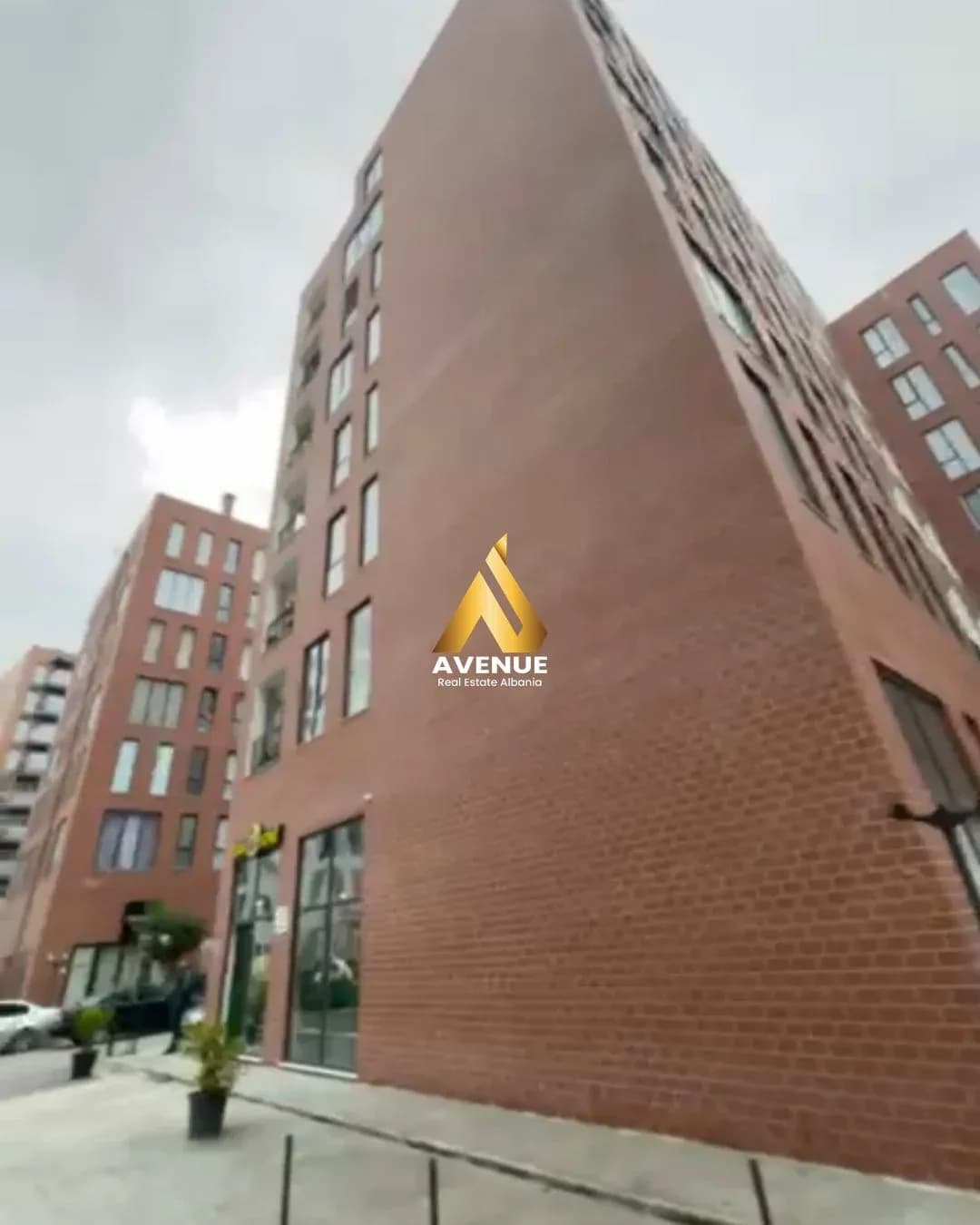 AMBIENT BIZNESI PREMIUM PËR SHITJE – BULEVARDI I RI, REZIDENCA AVID, STACIONI I TRENIT, TIRANE