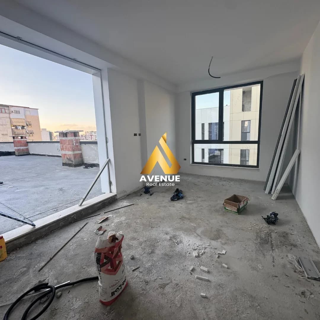 Shitet, Apartament 1+1- Bulevardi i Ri 3