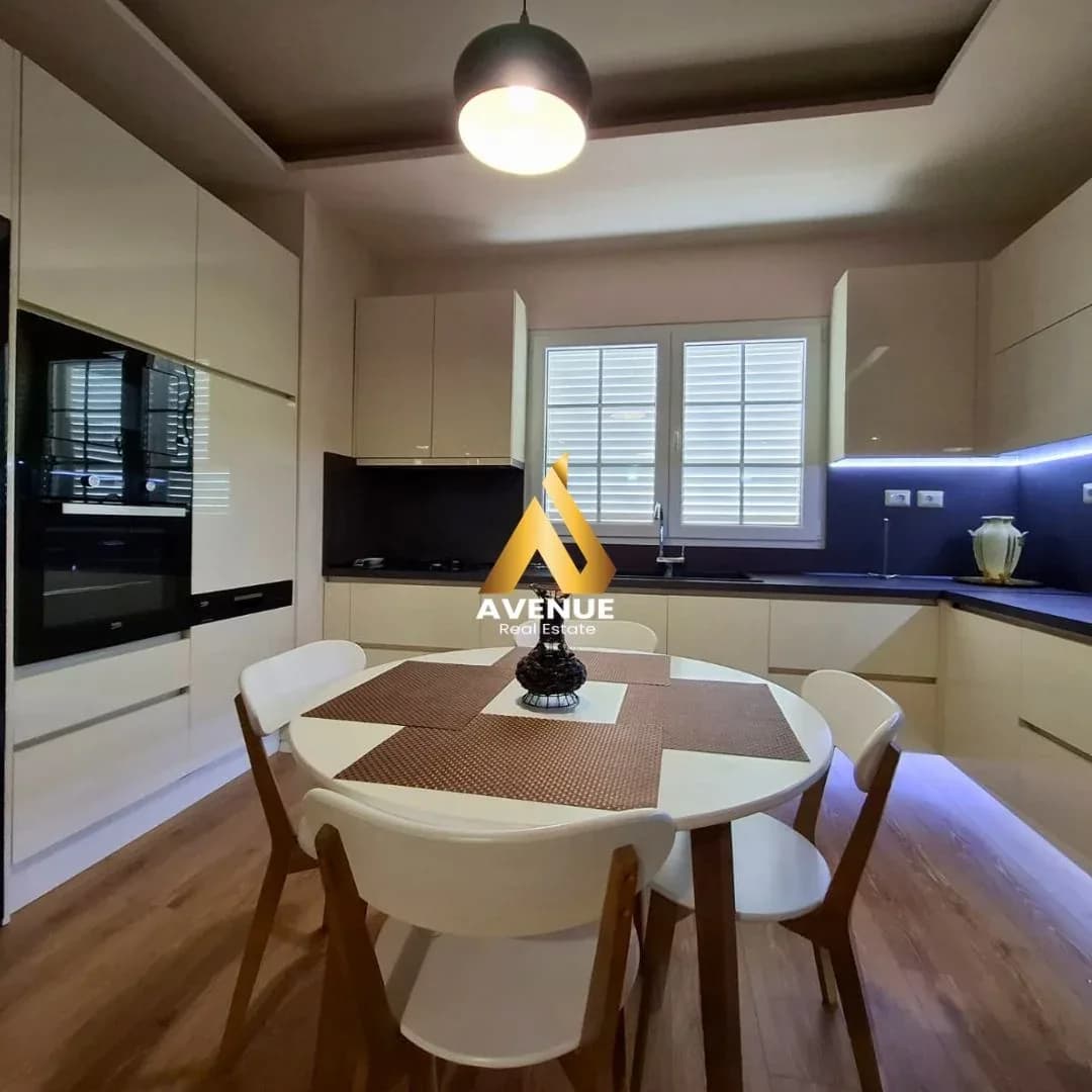 Jepet me qira apartament 2+1 pranë Rrugës së Dibrës 2