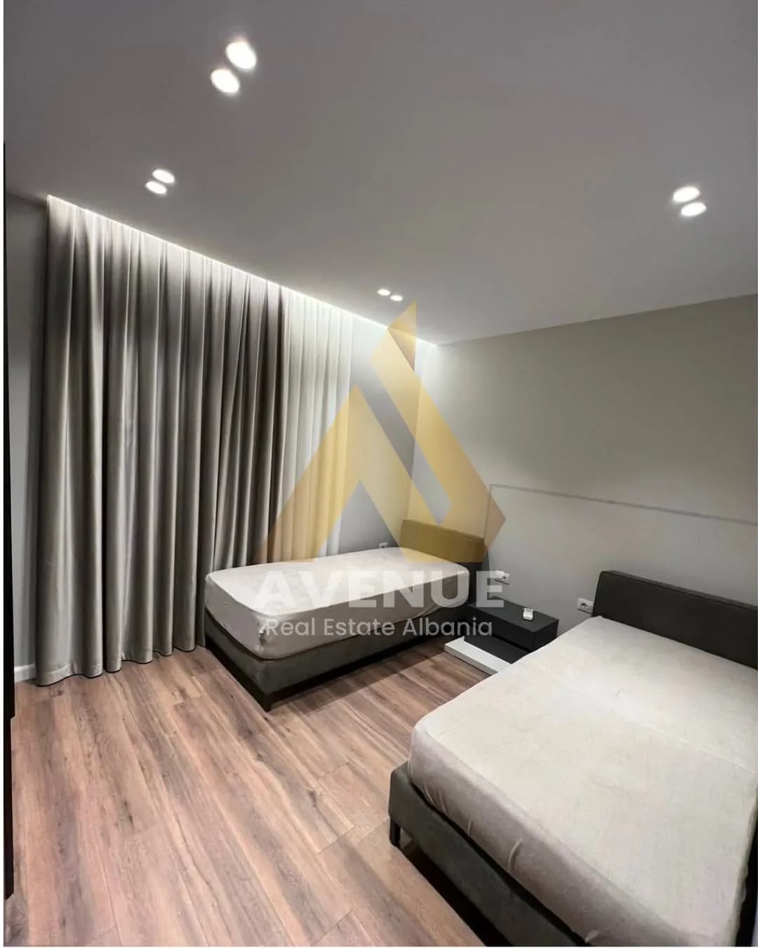 APARTAMENT 2+1 ME QERA ISH FUSHA E AVIACIONIT, TIRANË 3
