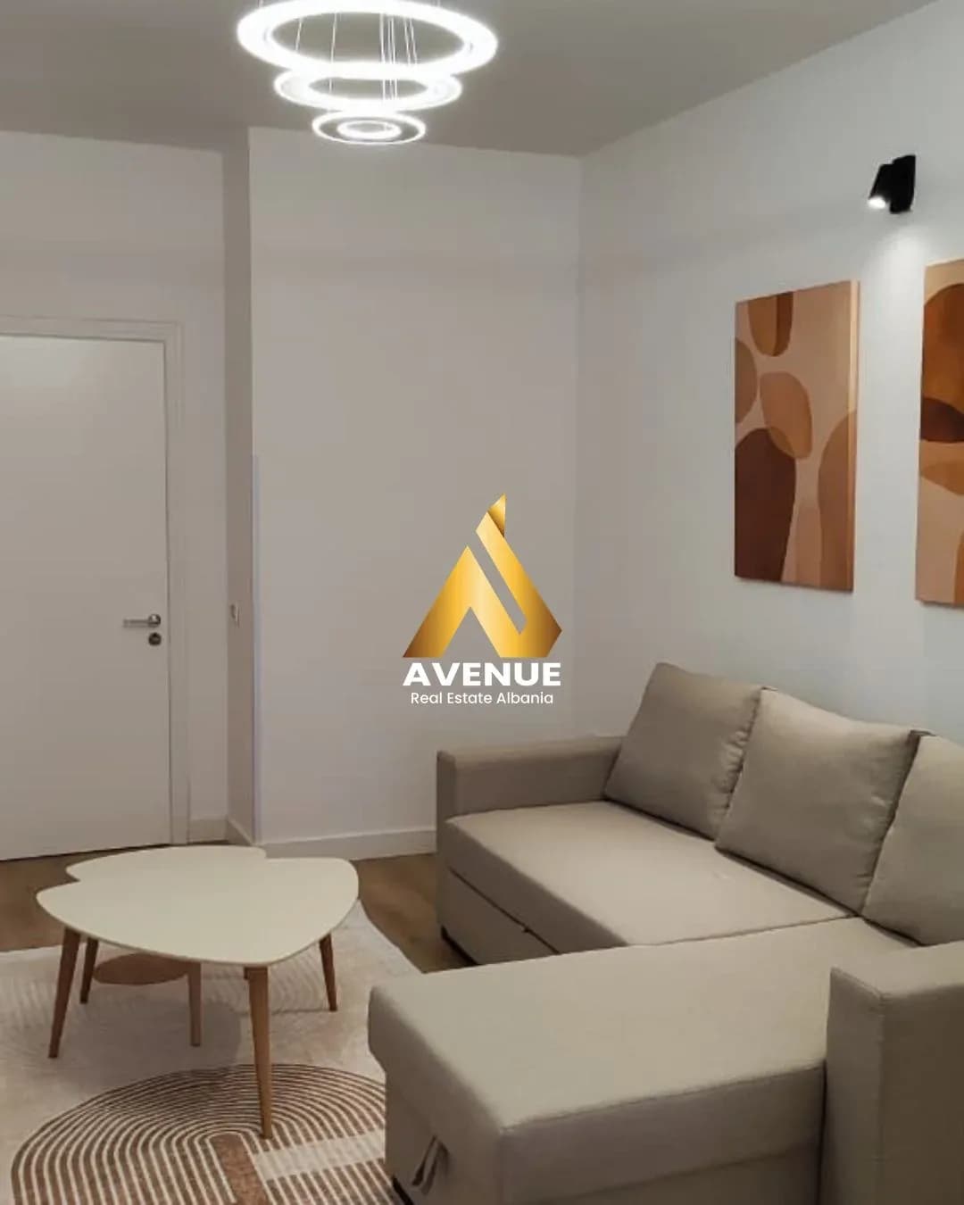 🏡 APARTAMENT 1+1 ME QIRA – RRUGA E KAVAJËS, TIRANË