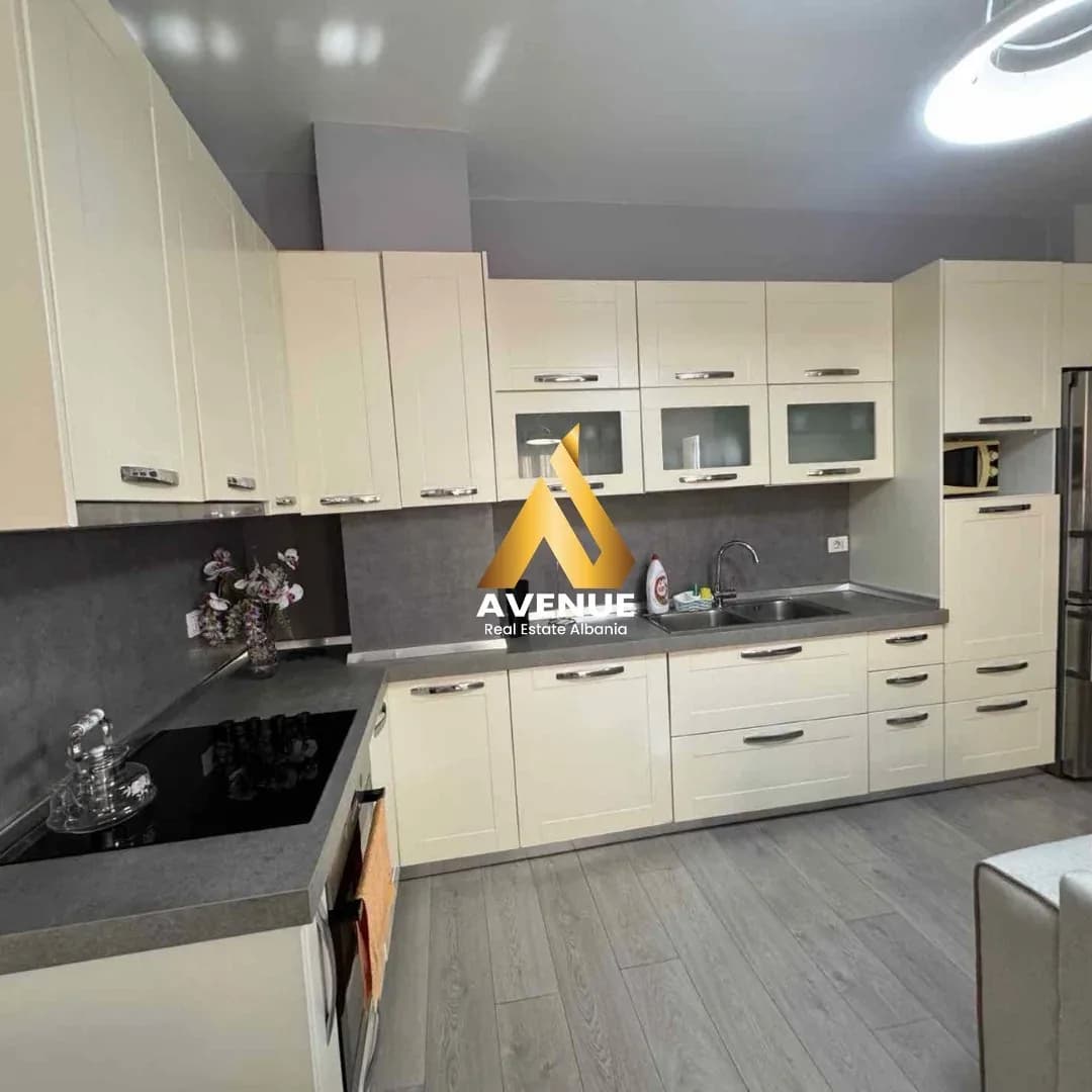 APARTAMENT 1+1 ME QERA PRANE HIPOTEKES, TIRANE 2
