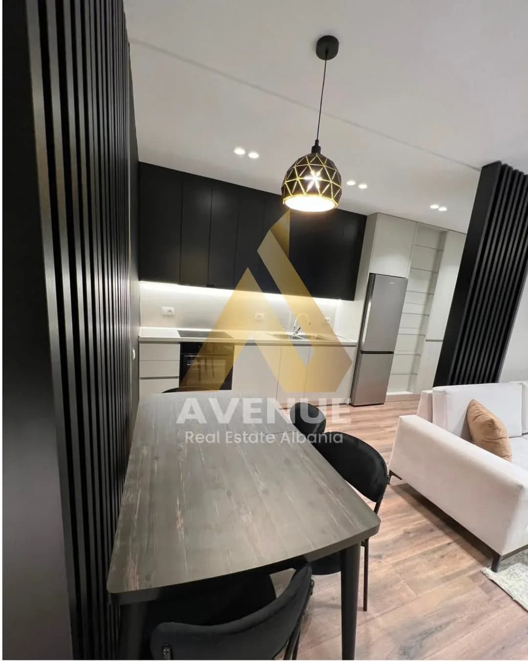 APARTAMENT 2+1 ME QERA ISH FUSHA E AVIACIONIT, TIRANË 4