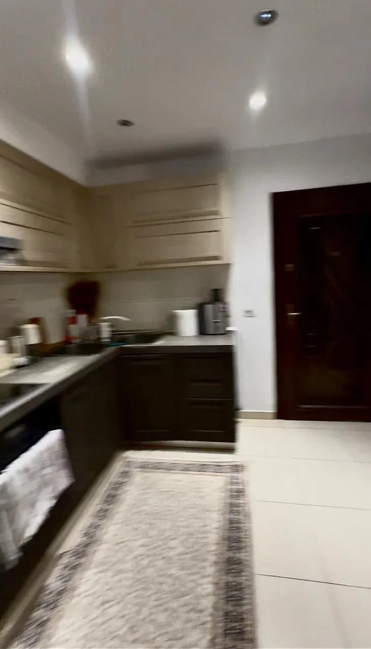 APARTAMENT NË SHITJE YZBERISHT, TIRANË 4