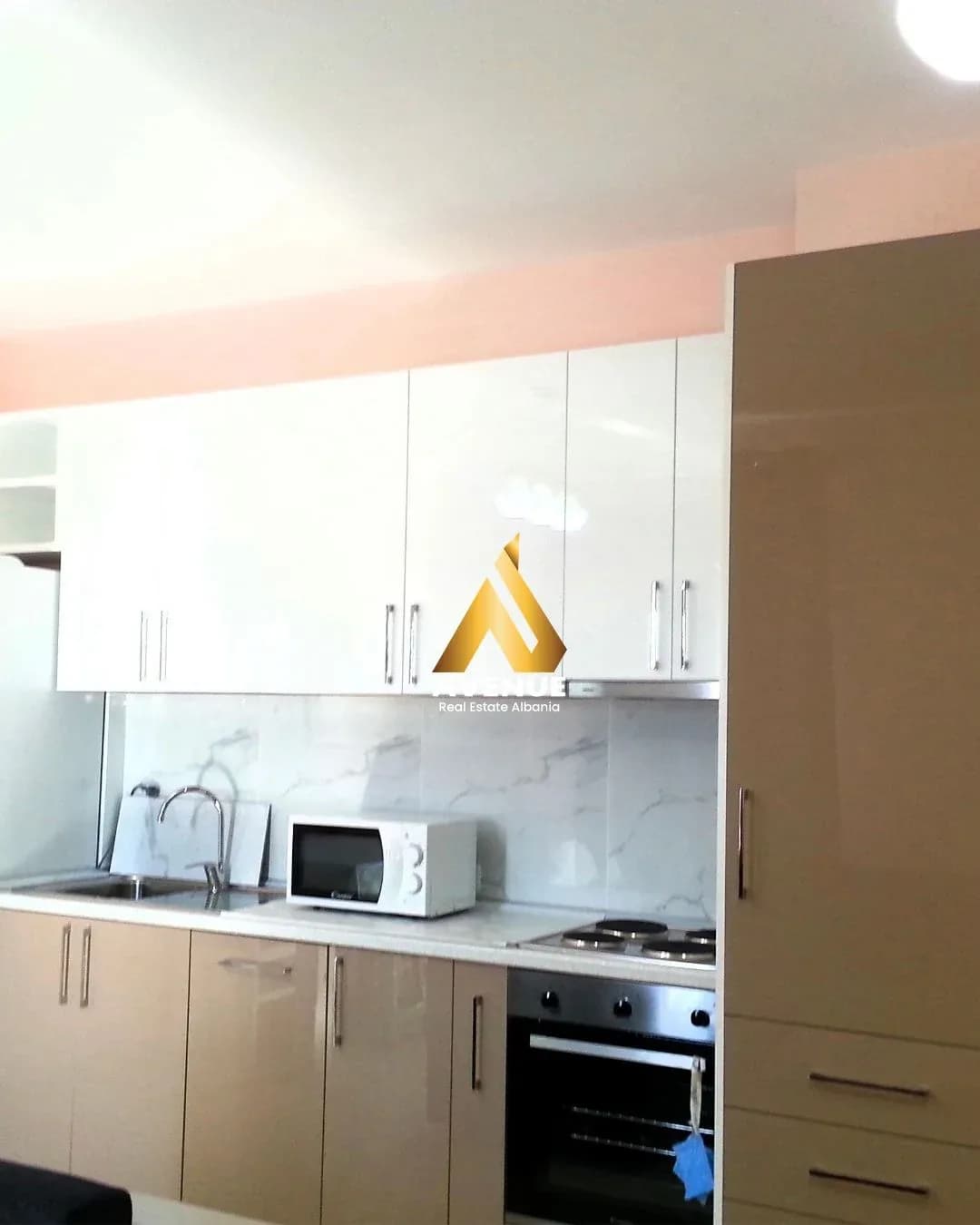 APARTAMENT 1+1 ME QIRA – Zogu i Zi Tiranë 3