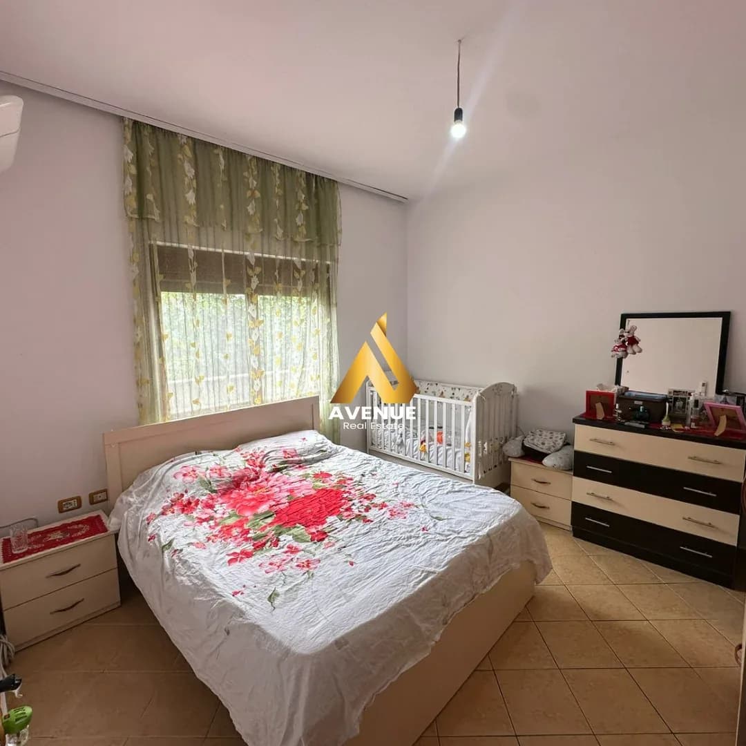 APARTAMENT ME QERA – BULEVARDI RI 3