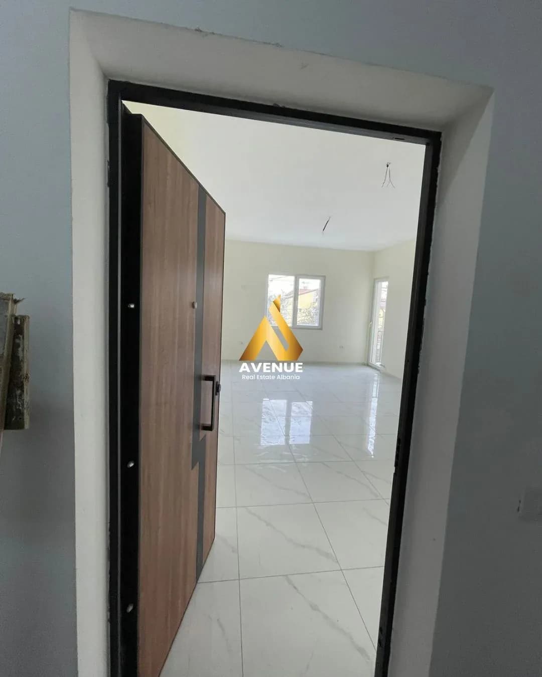 APARTAMENT 1+1 ME QIRA , KAMËZ 4