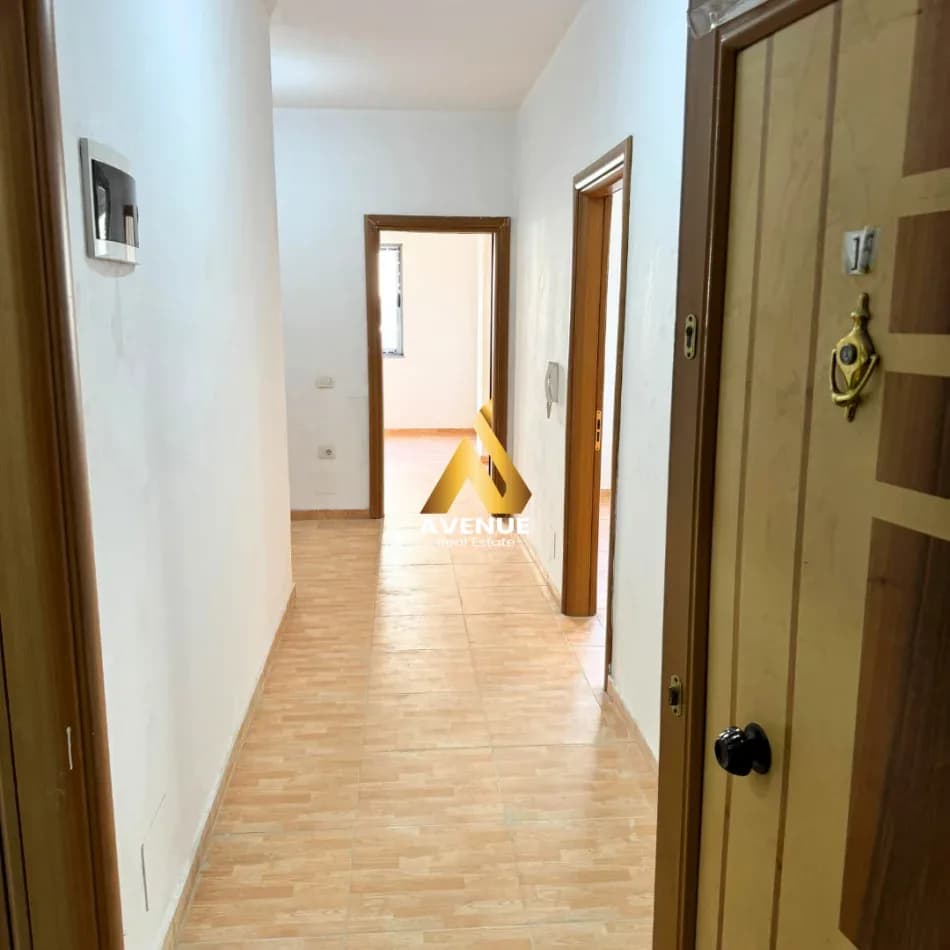 SHITET APARTAMENT 3+1+2, ELEONORA