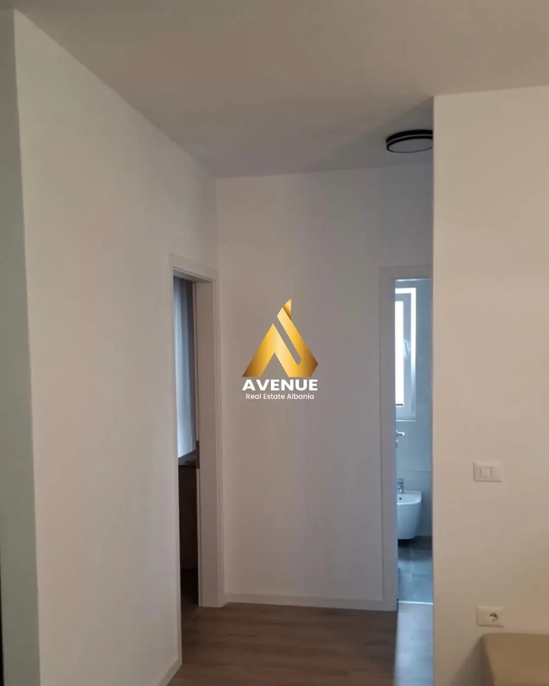 APARTAMENT 2+1 ME QERA LAPRAKË, RRUGA DRITAN HOXHA, KOMPLEKSI AURA, TIRANË 4