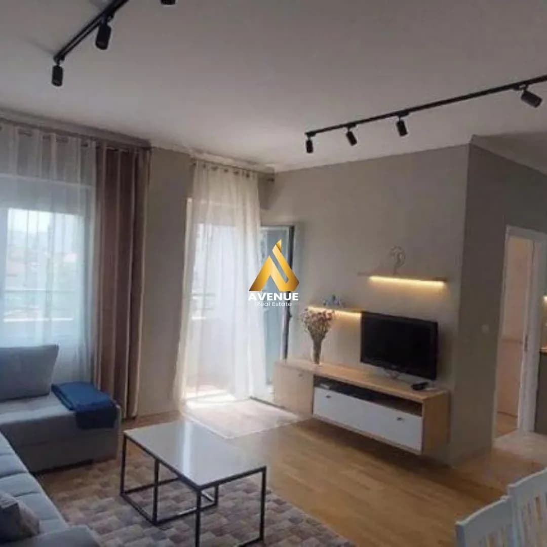 Jepet me qira apartament modern 1+1 – Selvia