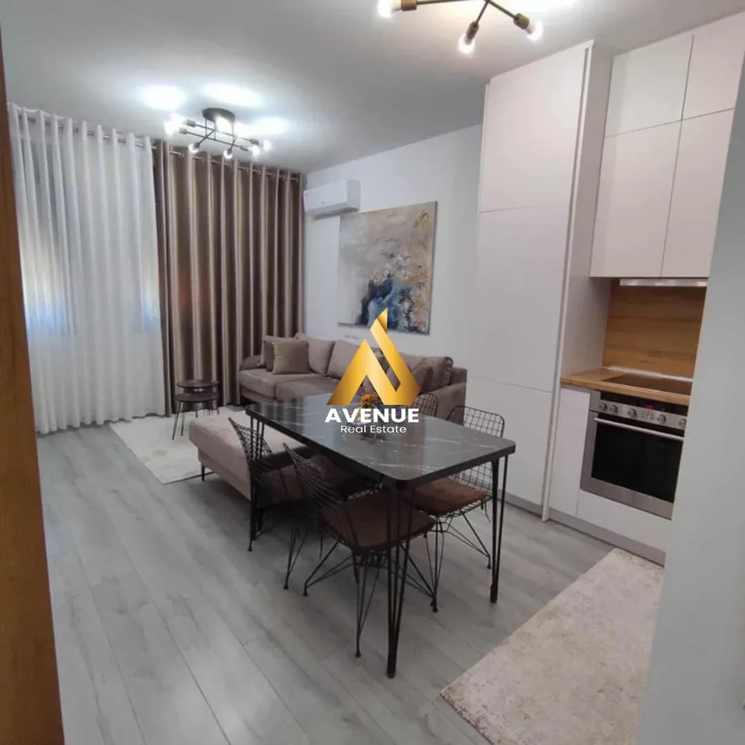 Jepet me qira apartament 1+1, pranë Spitalit Amerikan 3 4