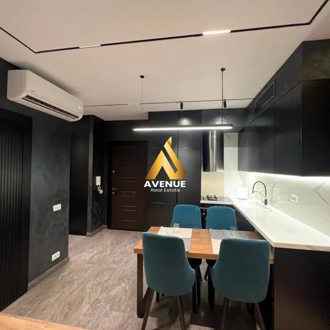 JEPET ME QERA APARTAMENT LUKSOZ 2+1 NE QENDER