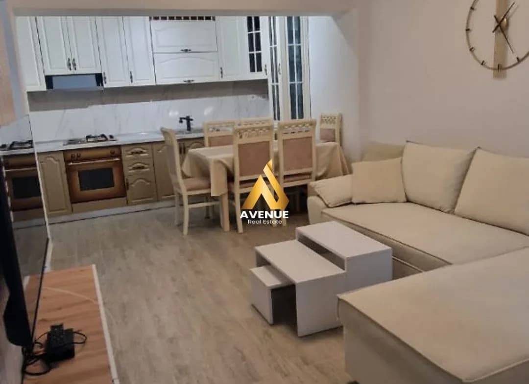 Jepet me qira apartament 2+1 Rruga e Durrësit