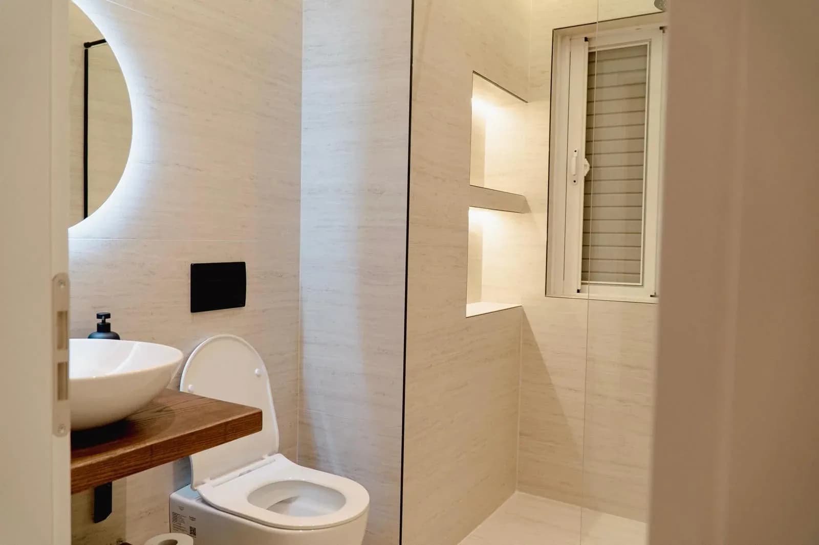 SHITET APARTAMENTI SARANDË 2