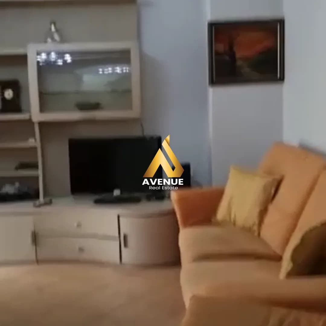 Jepet me qira apartament – Komuna e Parisit