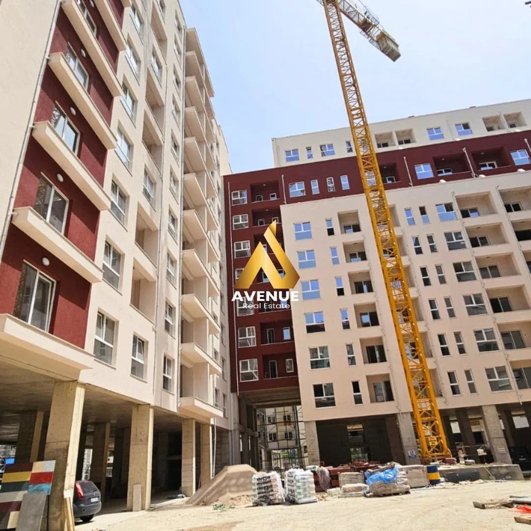 Shitet Apartament 1+1 në Kompleksin AURA
