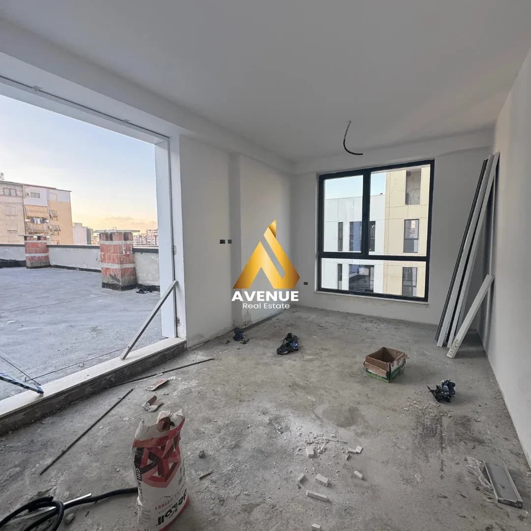 Shitet, Apartament 1+1- Bulevardi i Ri