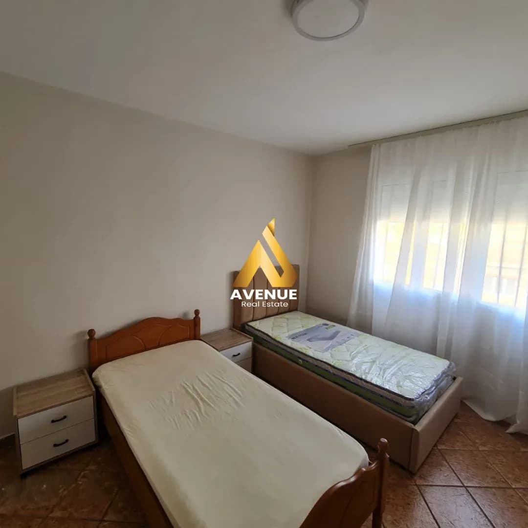 Jepet Apartament 2+1 Me Qira – Rruga e Elbasanit 4