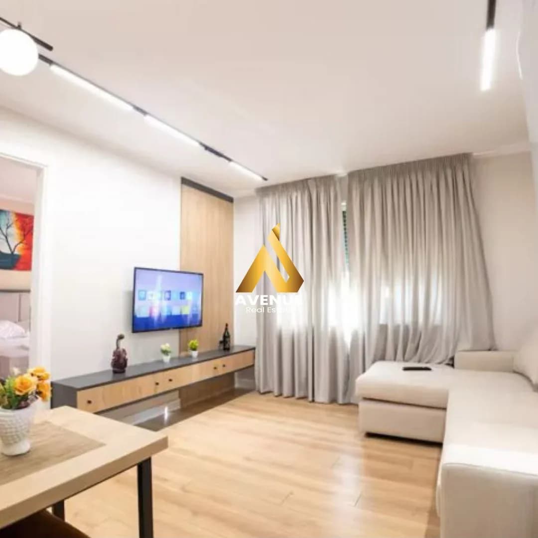 Jepet me qira apartament -Komuna e Parisit 2