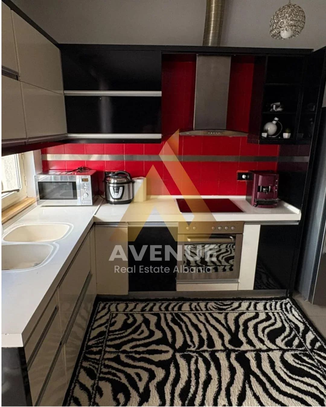APARTAMENT 2+1 ME QERA PRANË SHKOLLËS SË BALETIT, MBRAPA NJËSISË BASHKIAKE NR. 2, TIRANE