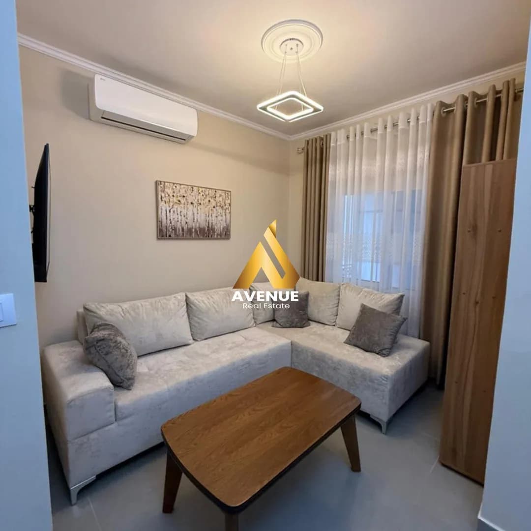 JEPET ME QIRA APARTAMENT 1+1, LAPRAKË