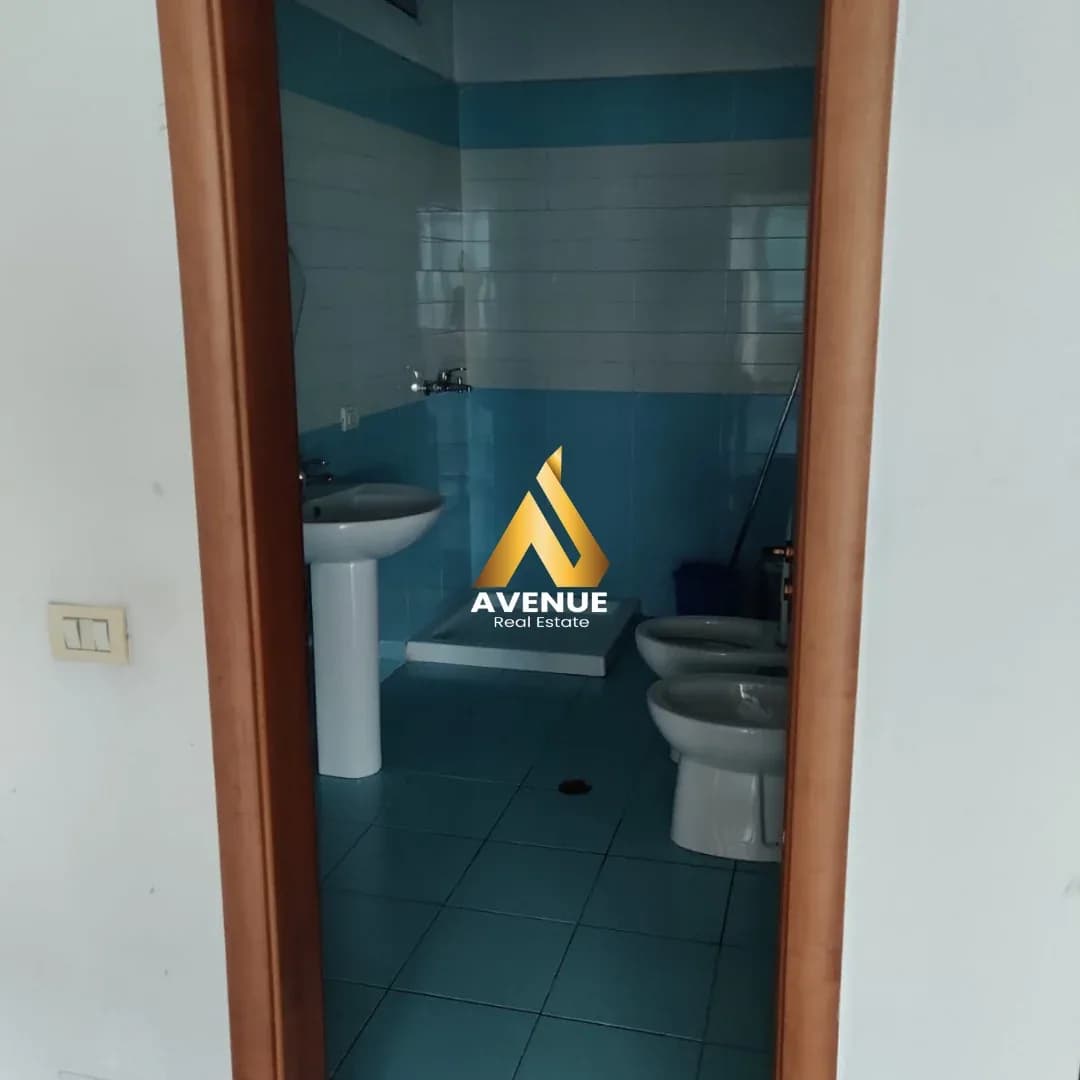 Jepet me qira ambient biznesi, kthesa e Kamzës 4