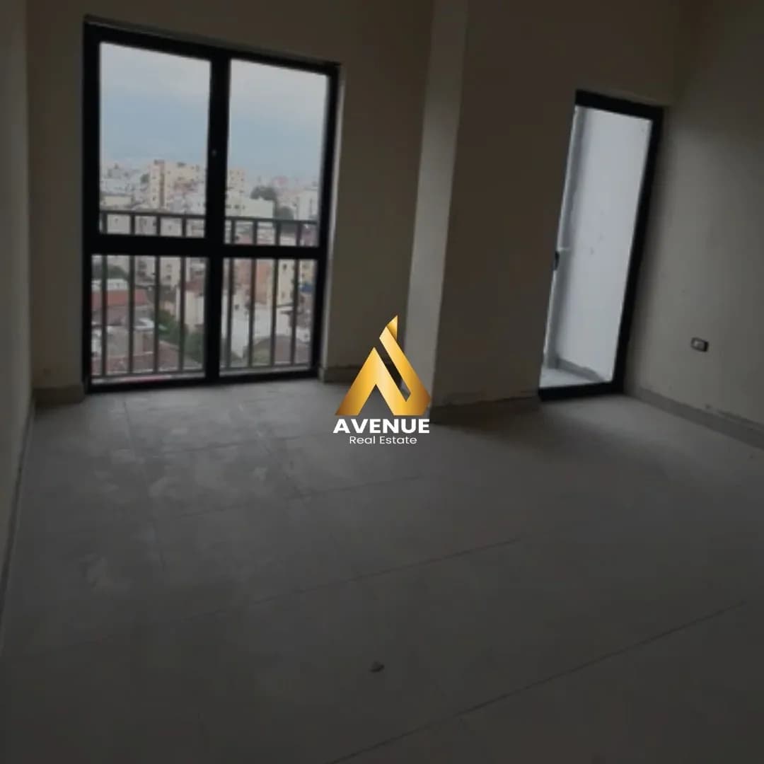 Shitet Apartament 2+1 – Rruga e Dibrës 4