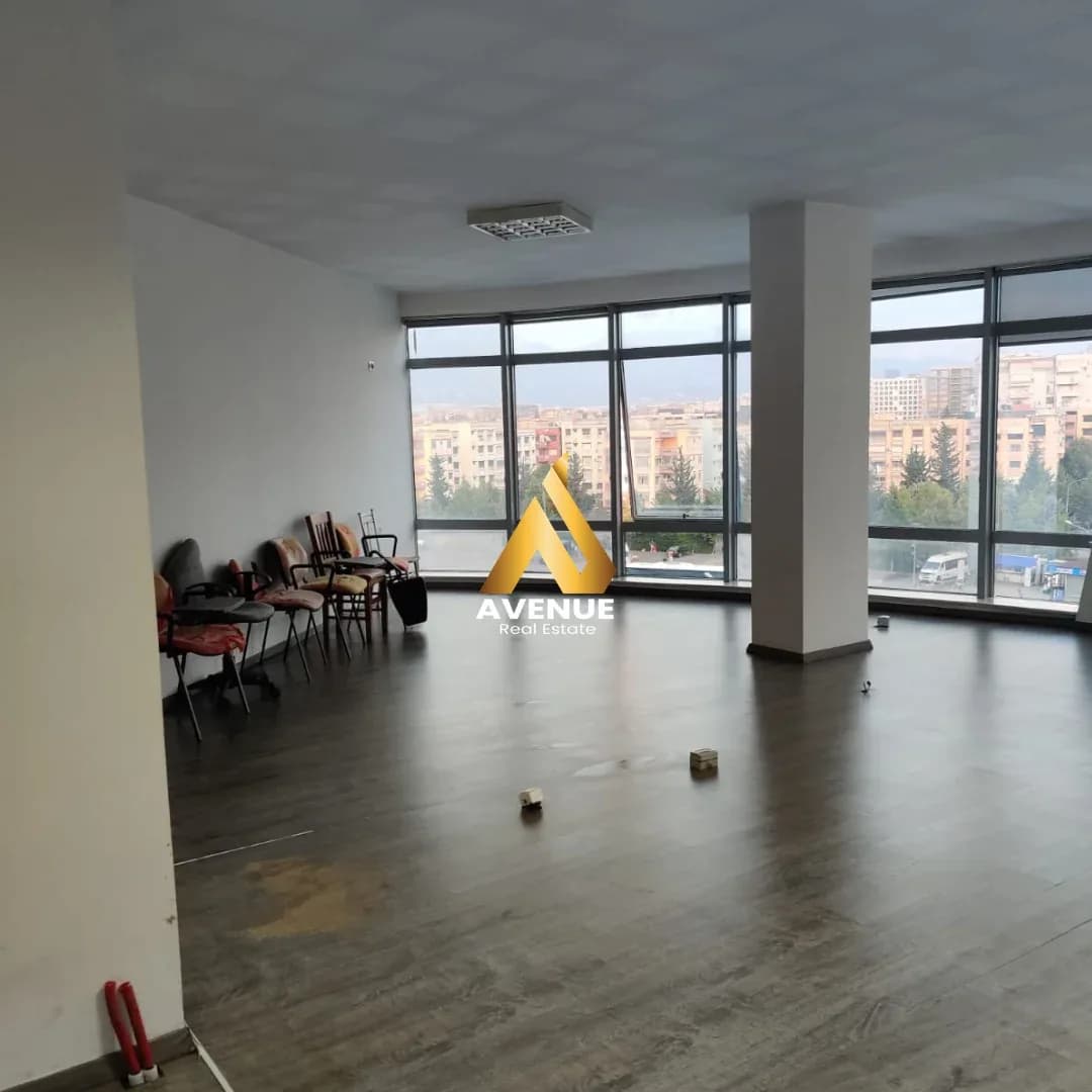 Jepet me qira ambient biznesi, kthesa e Kamzës 3