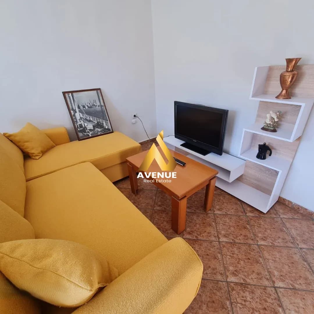 Jepet Apartament 2+1 Me Qira – Rruga e Elbasanit