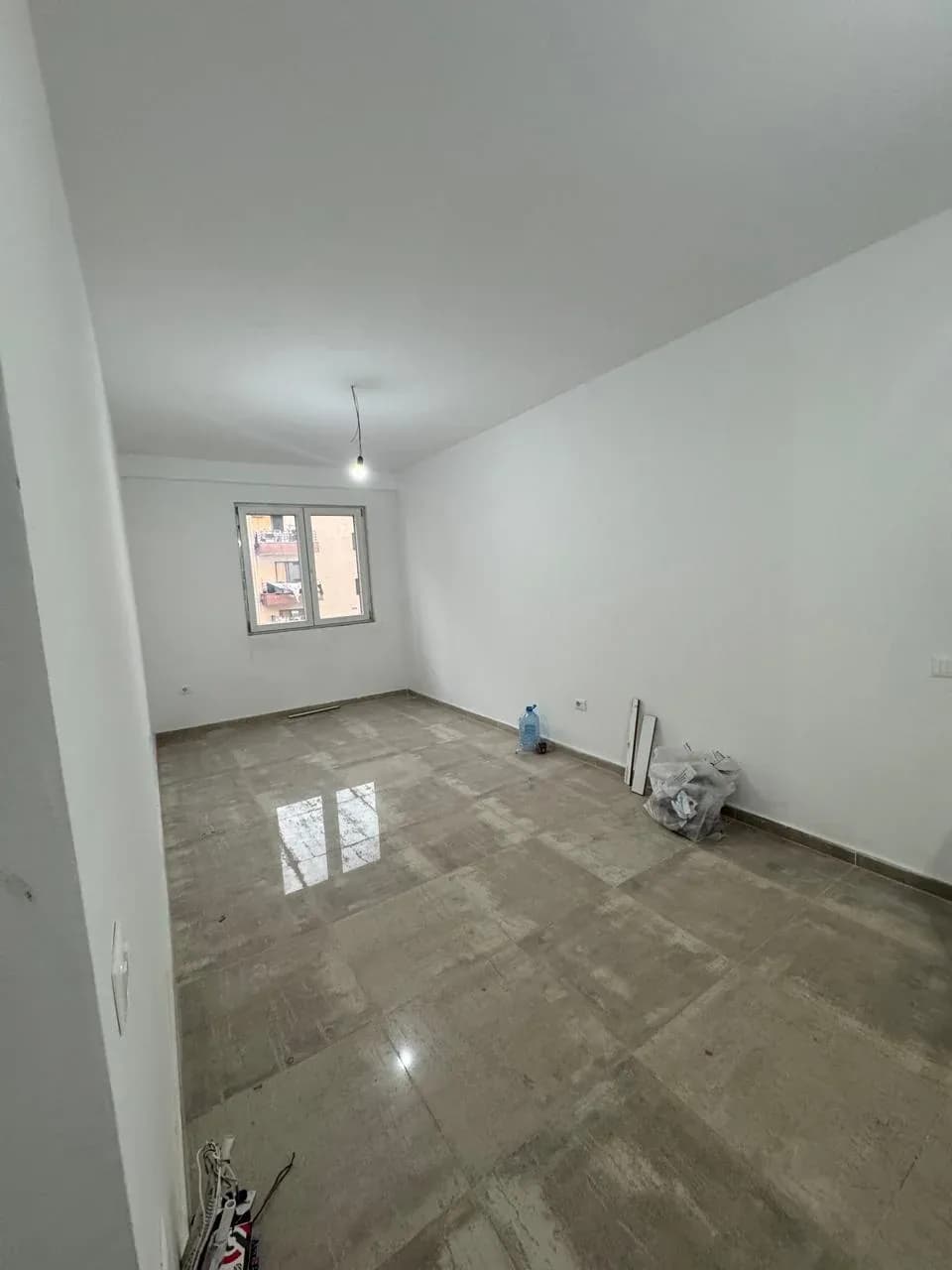 APARTAMENT NË SHITJE YZBERISHT TIRANË