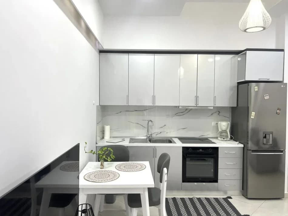 JEPET ME QERA APARTAMENT LUKSOZ 1+1 -KOPSHTI BOTANIK 2