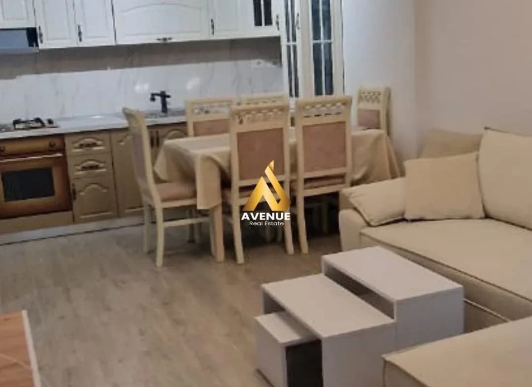 Jepet me qira apartament 2+1 Rruga e Durrësit 2