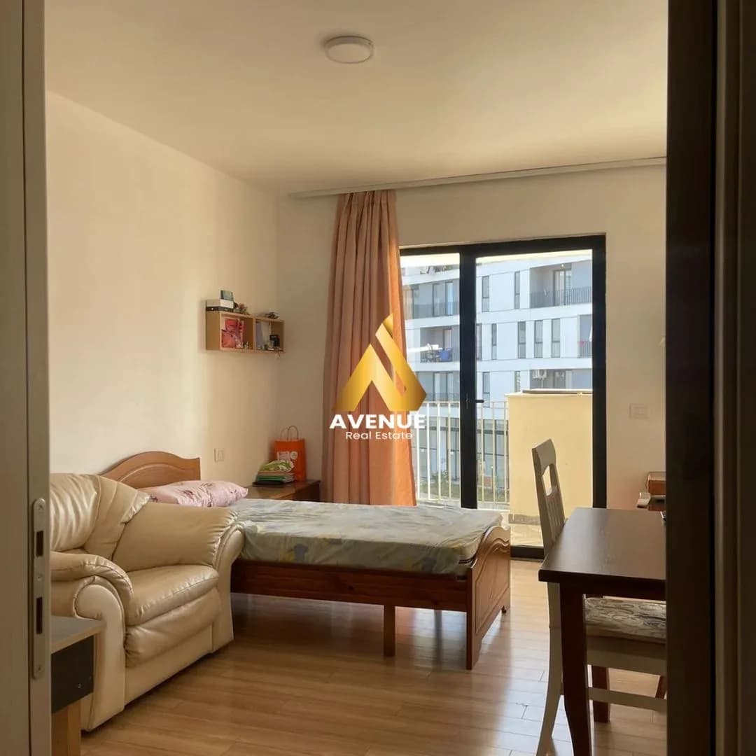 🏡 SHITET APARTAMENT 3+1+2 + DEPO – RRUGA 5 MAJI 2
