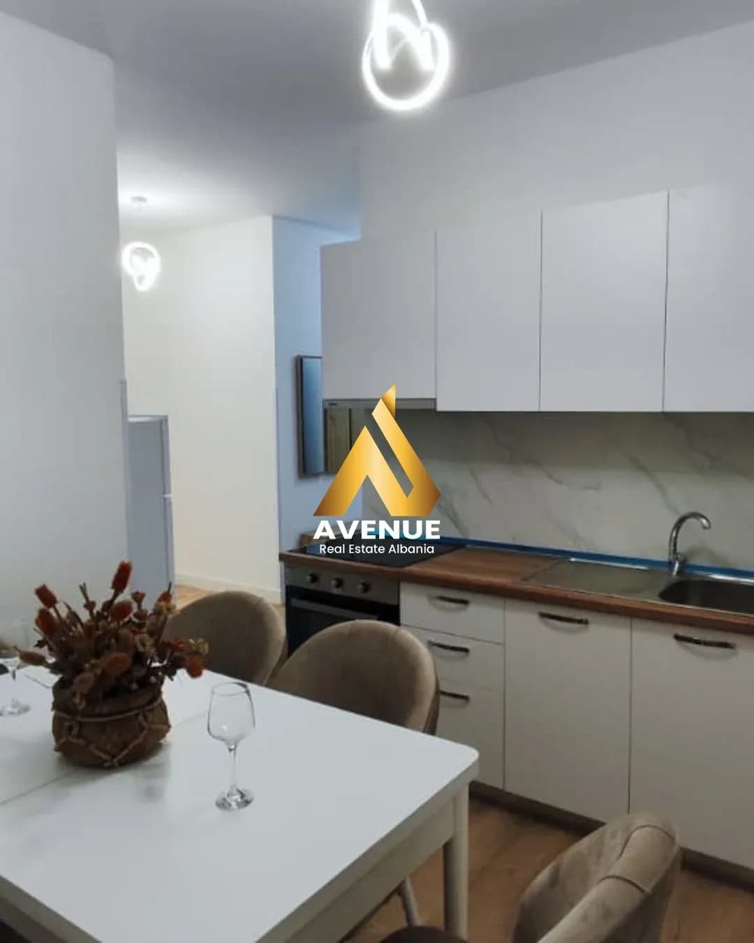 🏡 APARTAMENT 1+1 ME QIRA – RRUGA E KAVAJËS, TIRANË 3