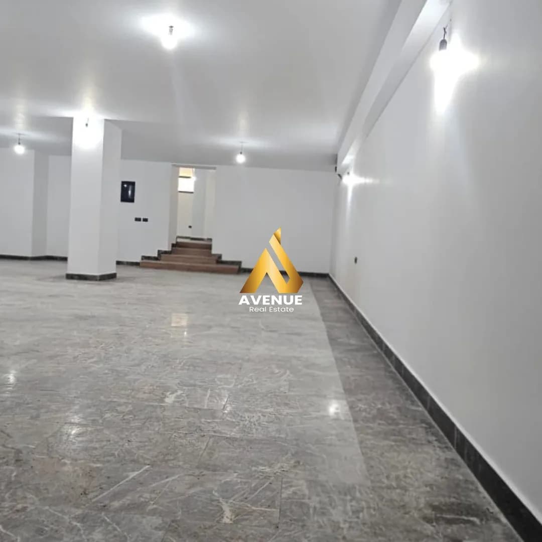 AMBIENT BIZNESI ME QIRA –BLLOK, TIRANË 2