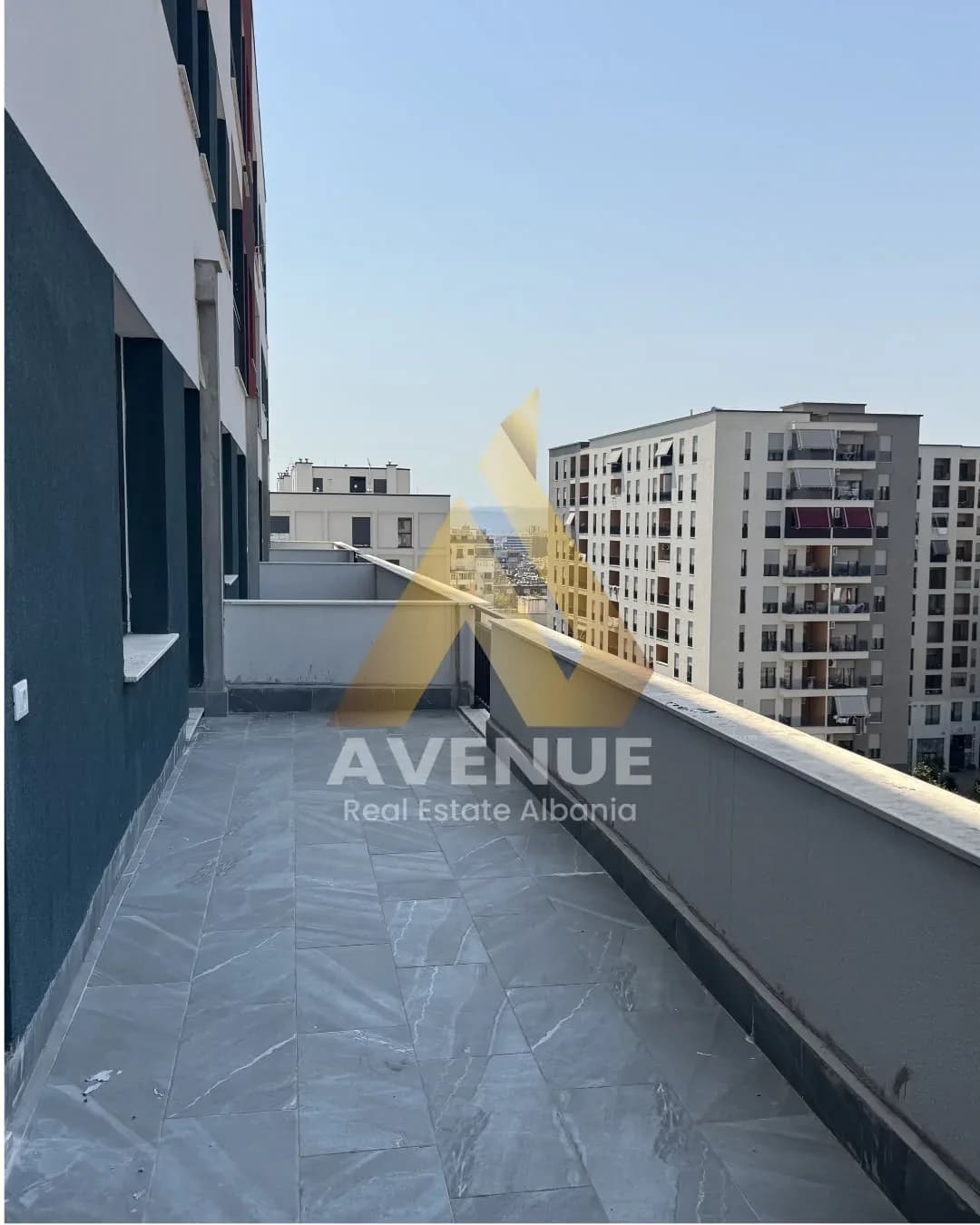 Shitet Apartament 2+1 me Verandë,Oxhaku, Tiranë 4