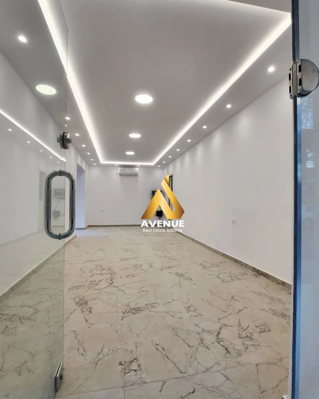 JEPET ME QIRA AMBIENT – 21 DHJETORI, PRANË MARKET JOENA, TIRANË 2