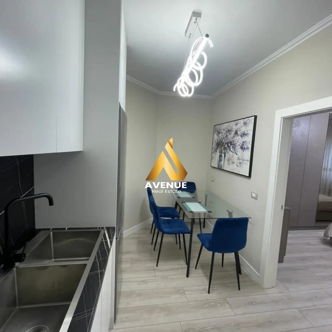 APARTAMENT ME QERA – RRUGA E KOSOVARËVE 4