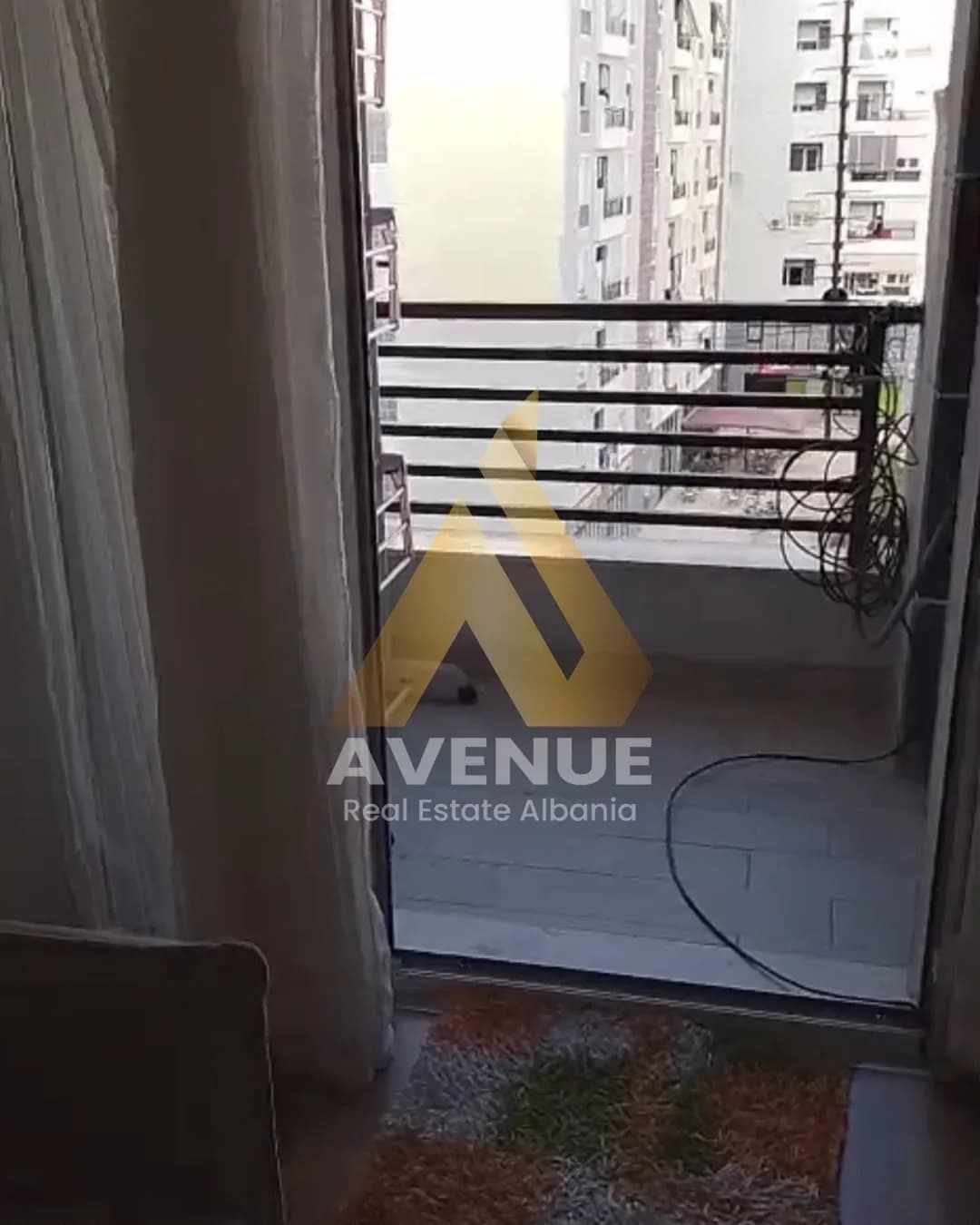 APARTAMENT 1+1 ME QERA PRANË REPORT TV, ISH PARKU, TIRANË