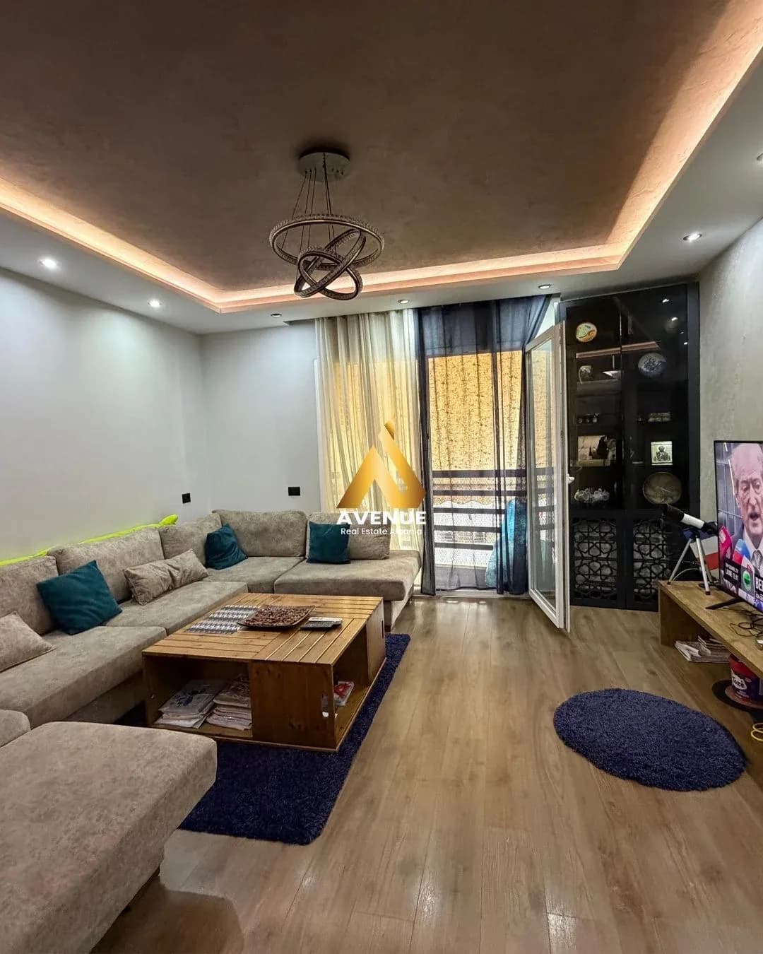 APARTAMENT EKSKLUZIV PËR SHITJE – KOMUNA E PARISIT